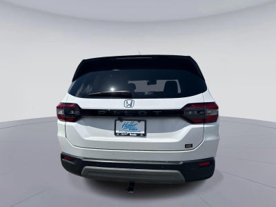 2024 Honda Pilot EX-L w/Rear Captain's Chairs