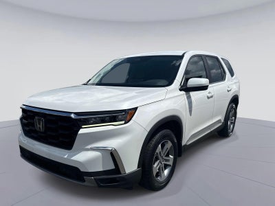 2024 Honda Pilot EX-L w/Rear Captain's Chairs