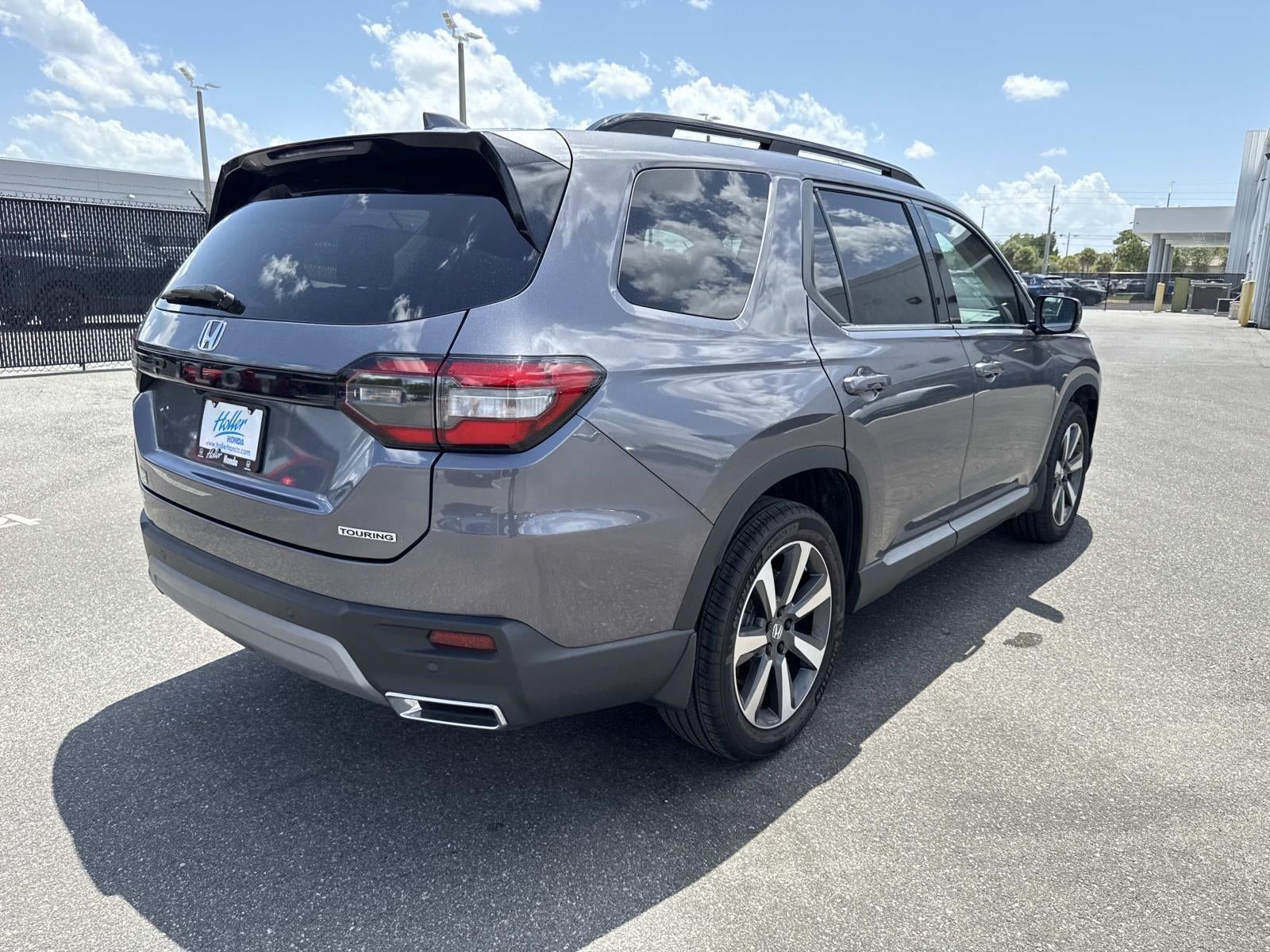 2025 Honda Pilot Touring