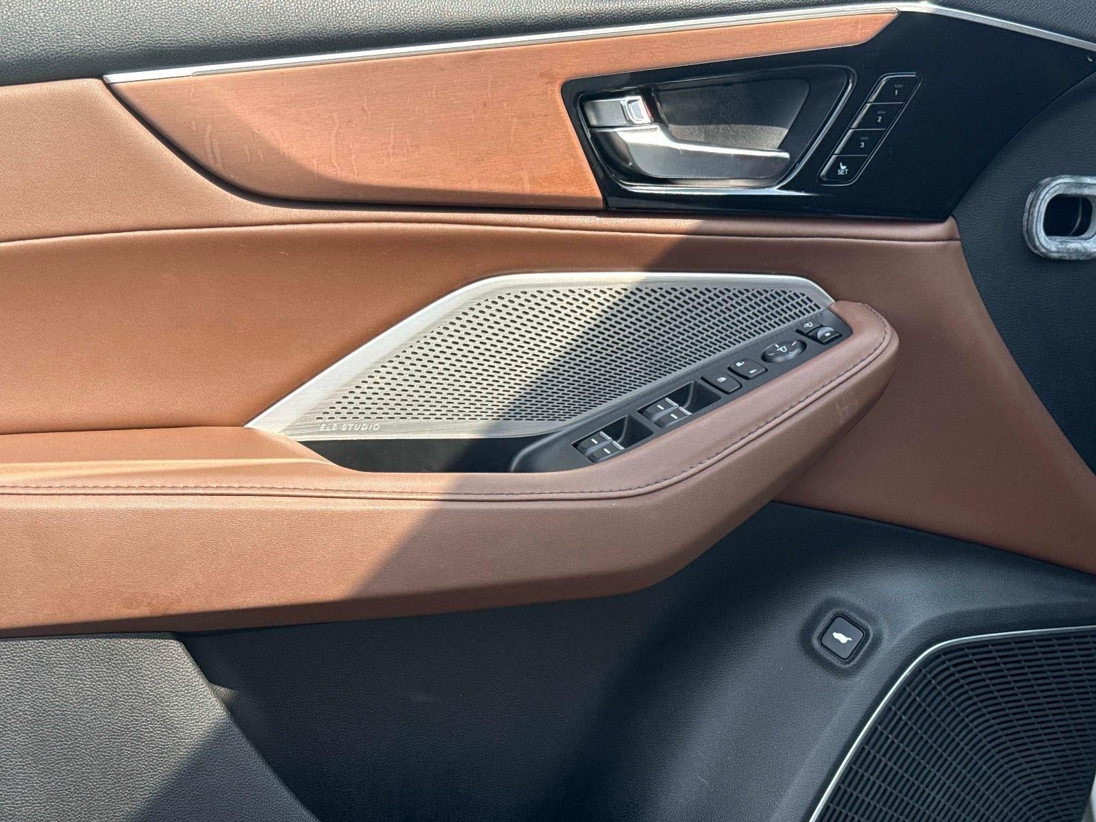 2023 Acura MDX w/Tech
