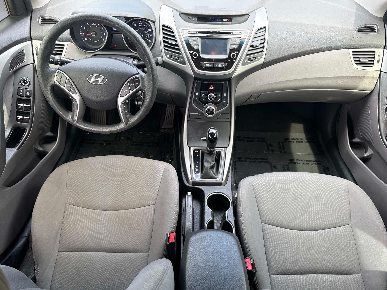 2015 Hyundai ELANTRA SE