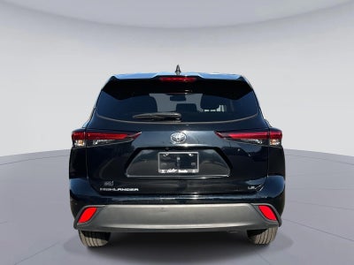 2024 Toyota Highlander LE