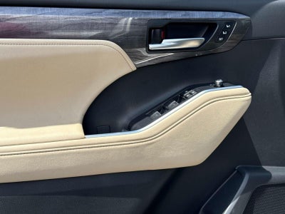 2024 Toyota Highlander Platinum