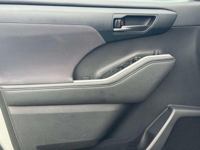 2023 Toyota Highlander LE