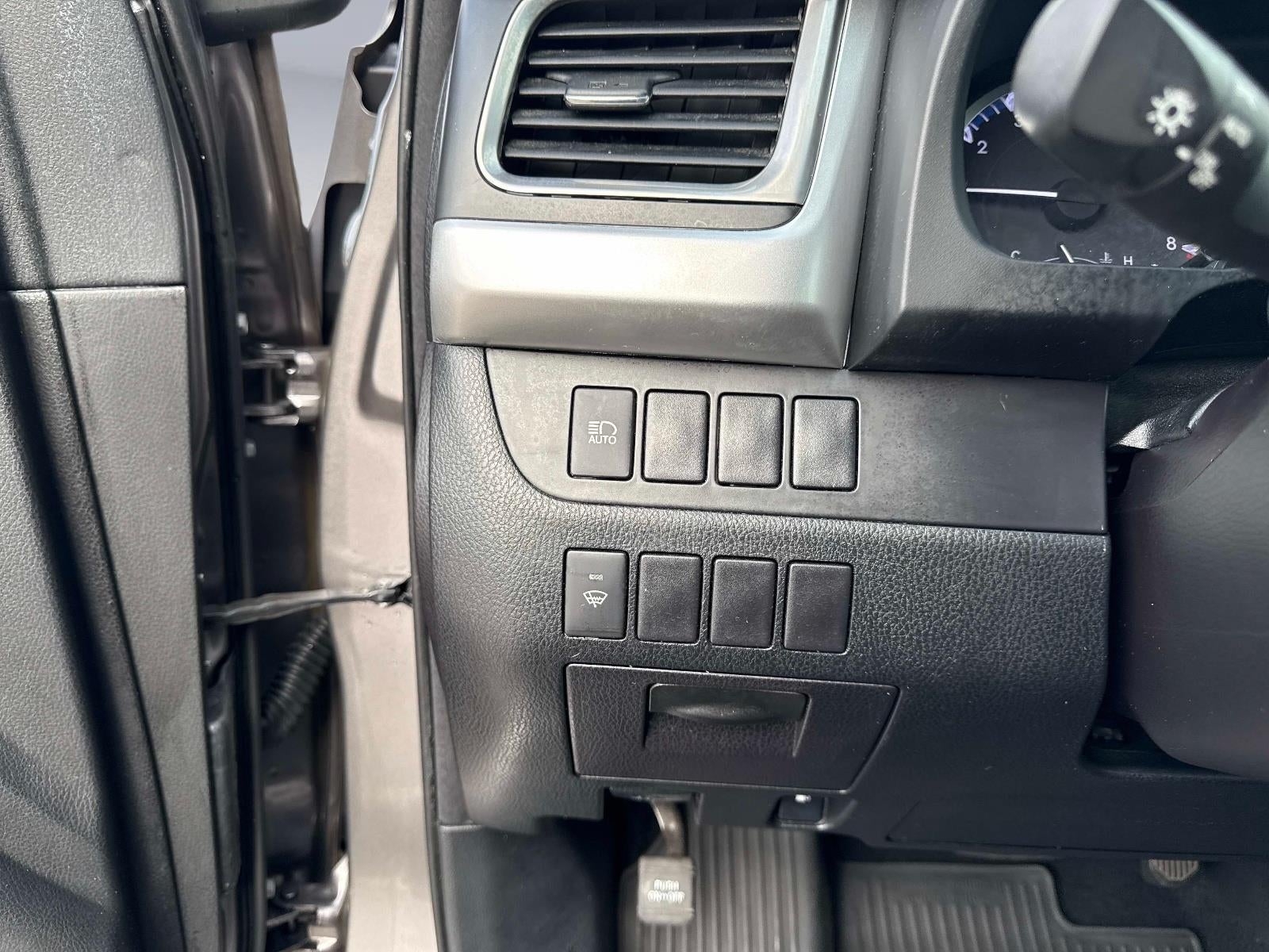 2017 Toyota Highlander LE