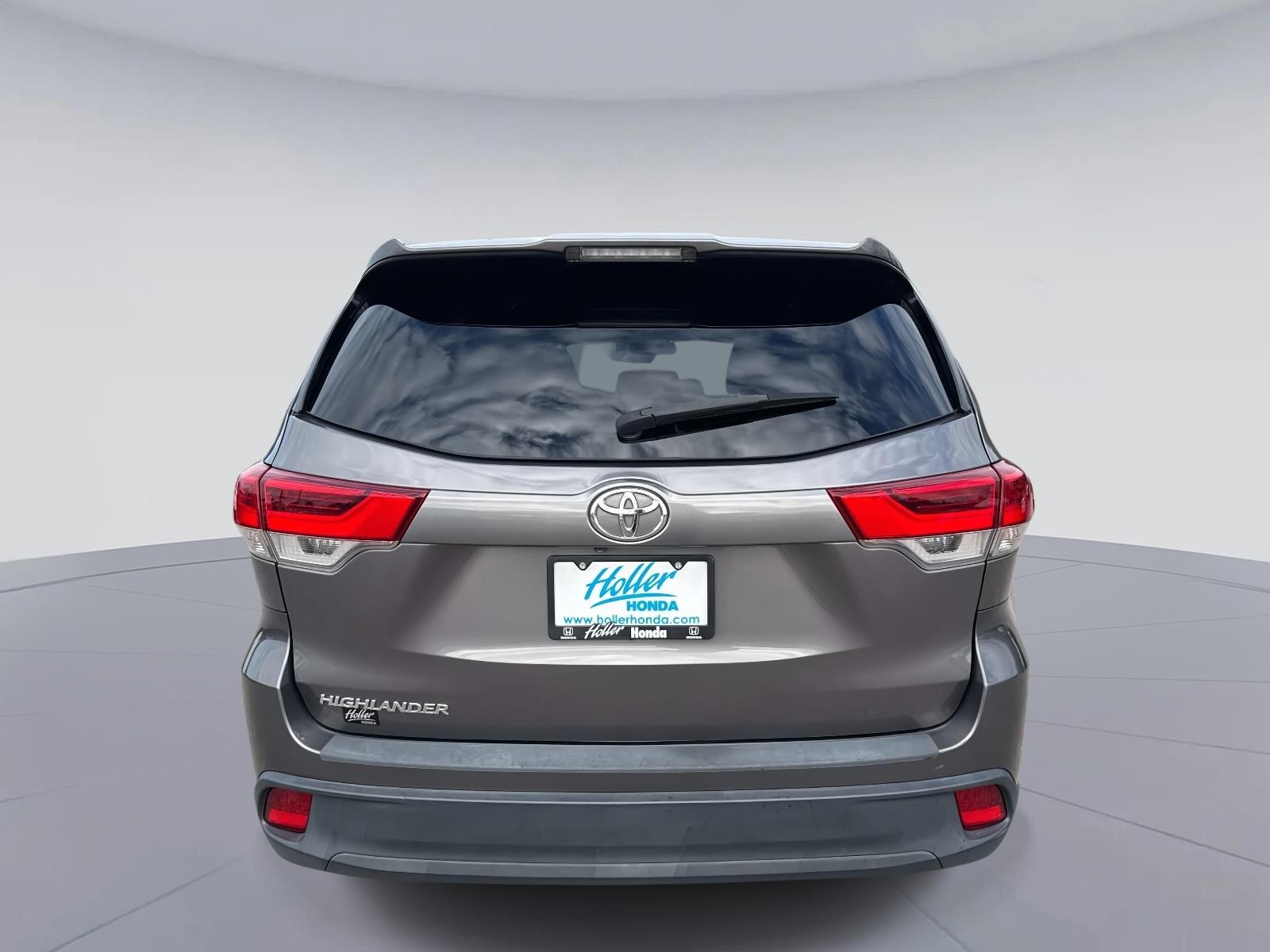 2017 Toyota Highlander LE