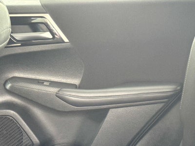 2024 Mitsubishi Outlander ES