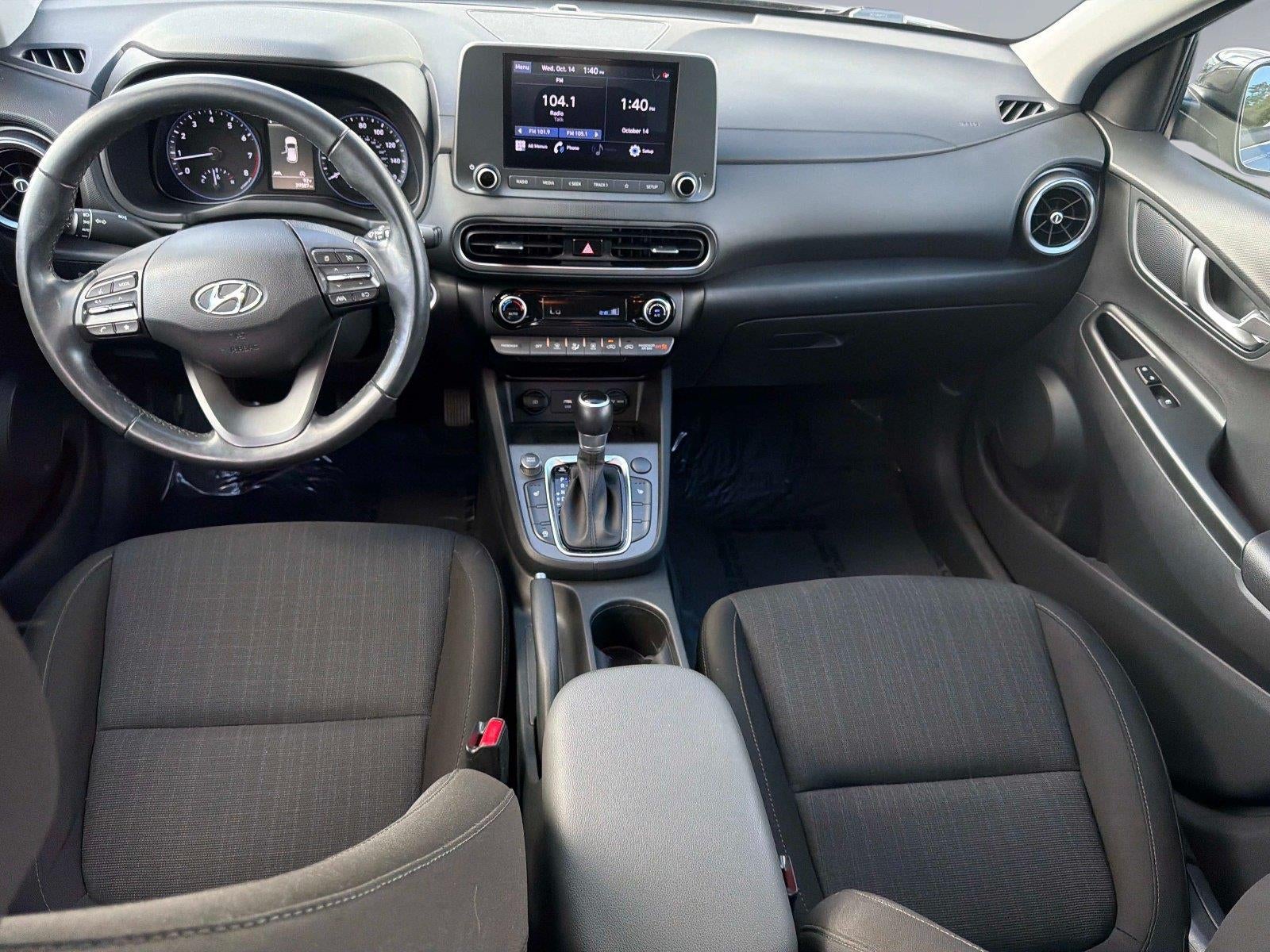 2022 Hyundai KONA SEL