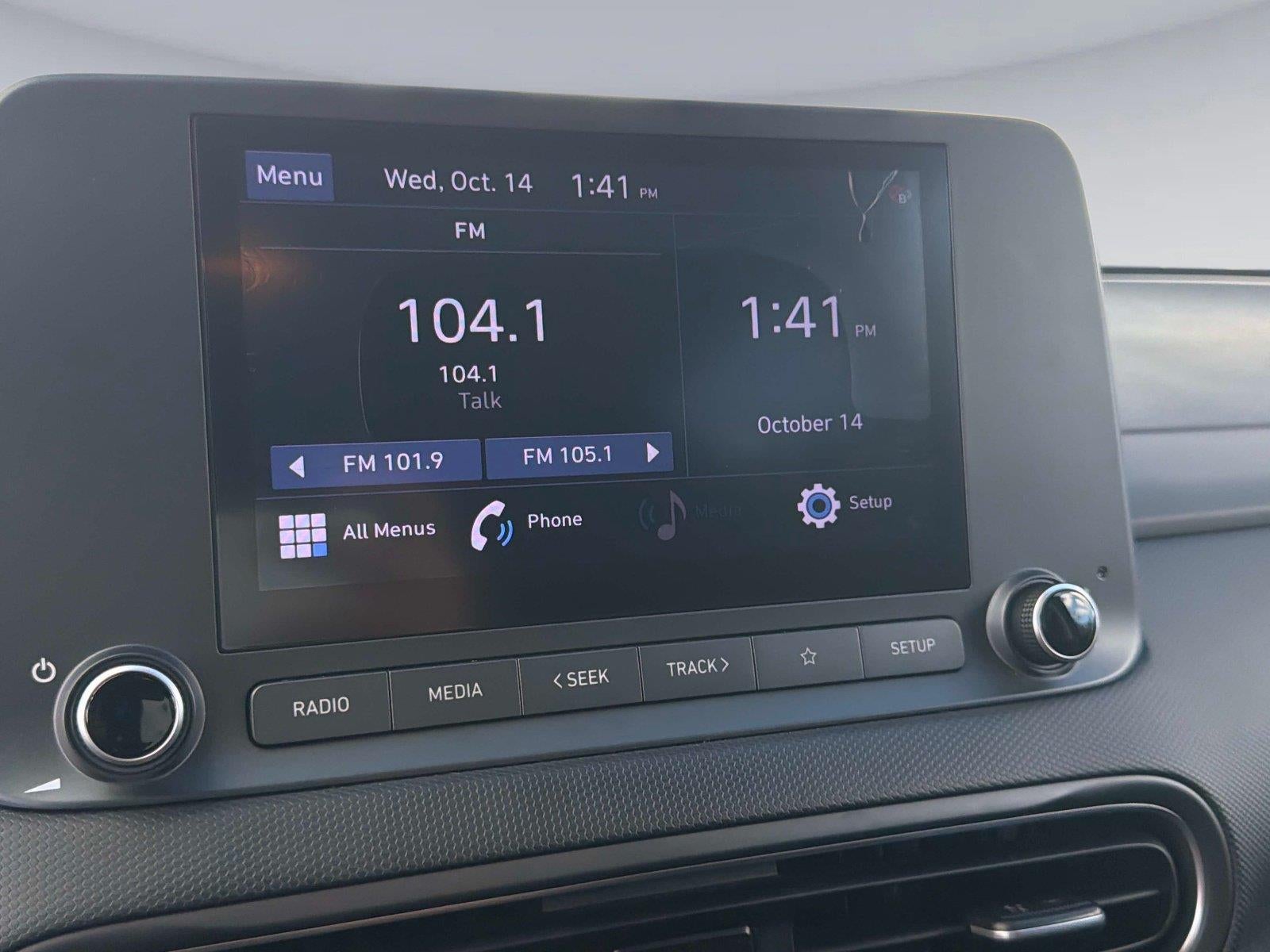 2022 Hyundai KONA SEL