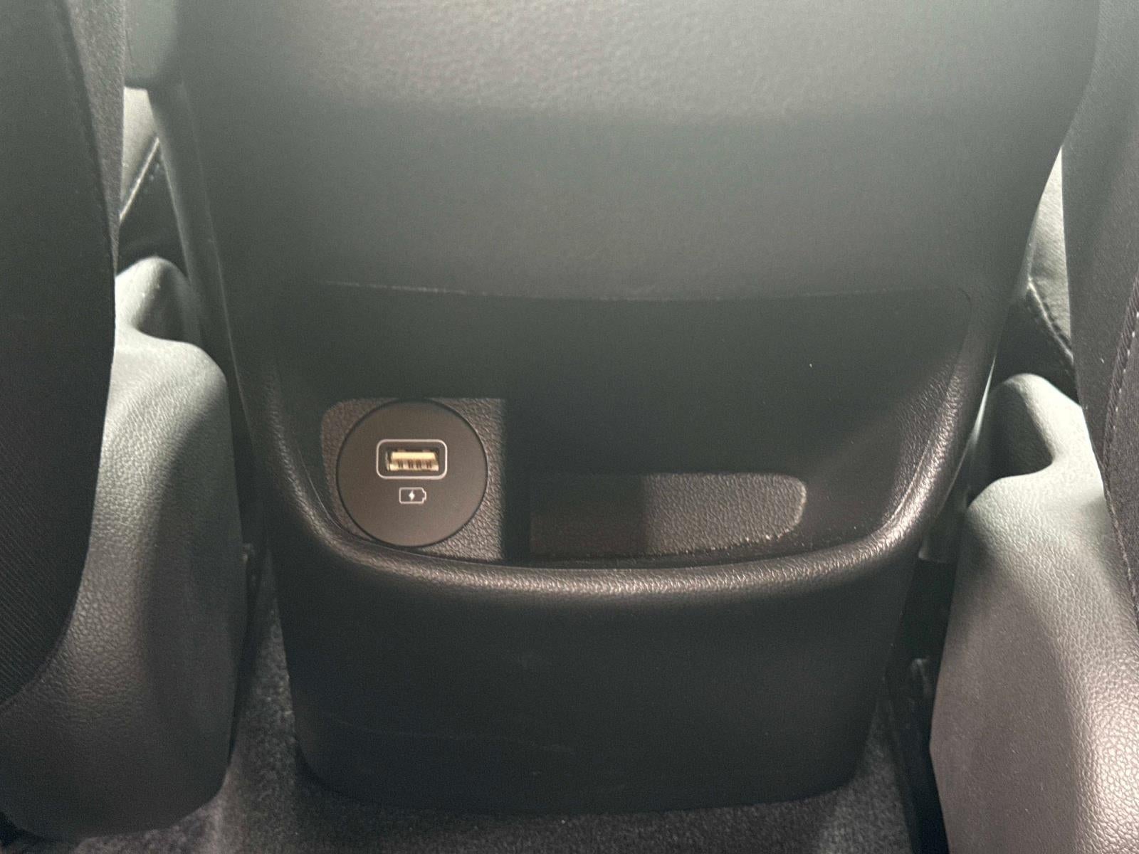 2023 Hyundai KONA SEL SEL