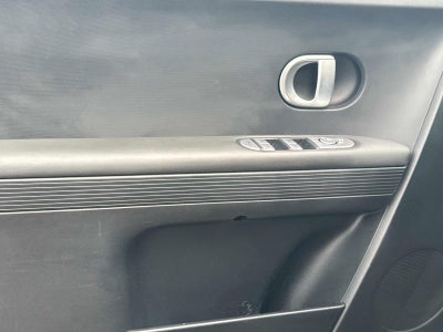 2024 Hyundai IONIQ 5 SE