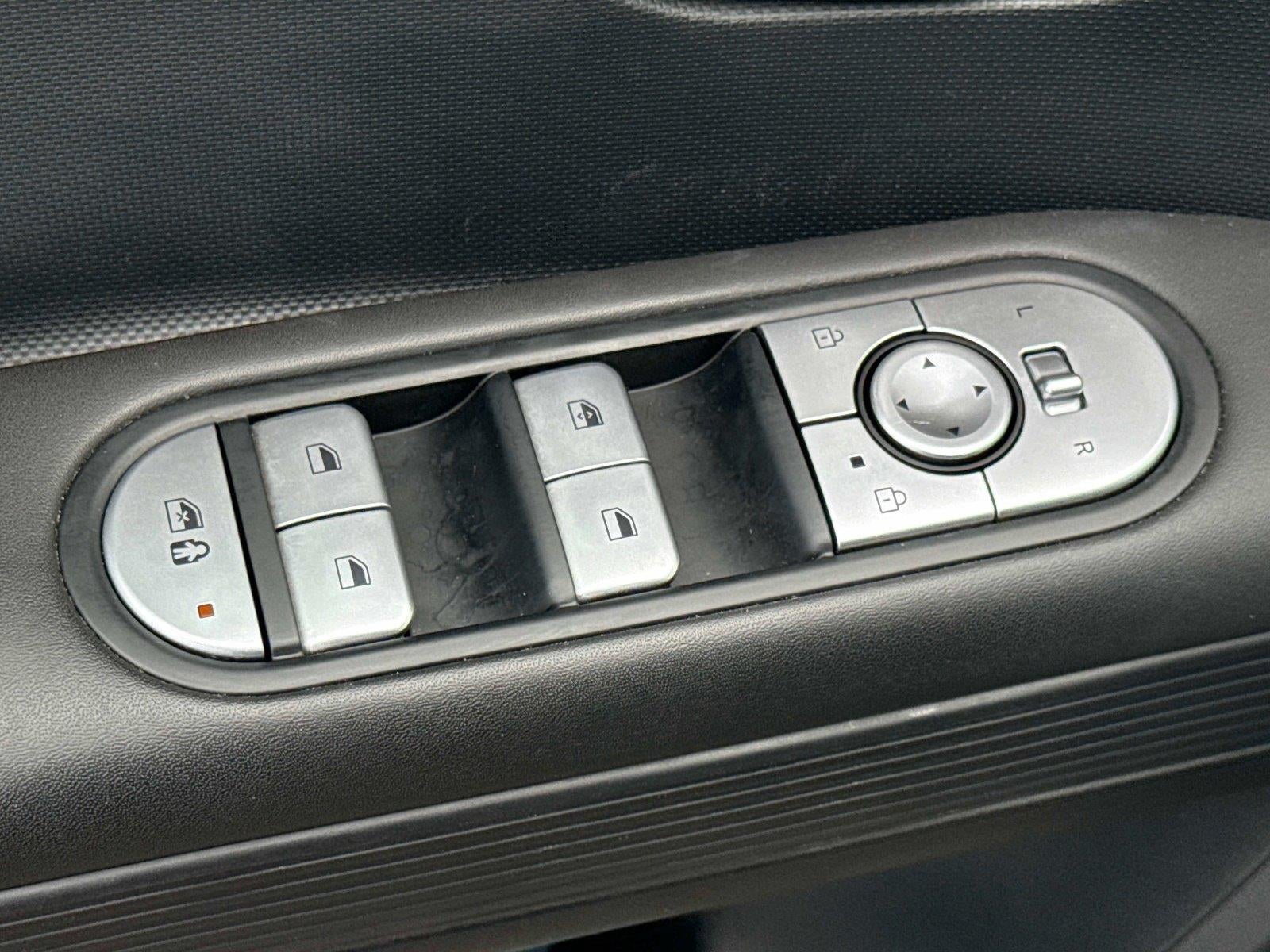 2024 Hyundai IONIQ 5 SE