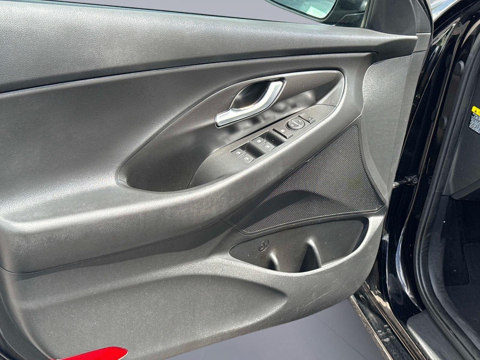 2018 Hyundai ELANTRA GT Manual