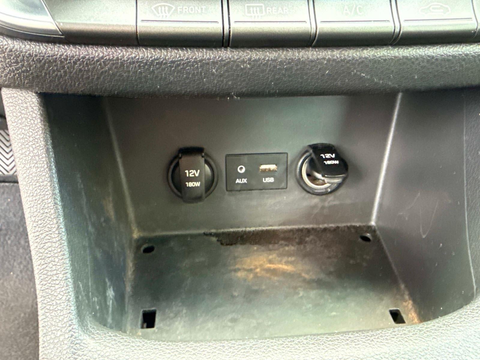 2018 Hyundai ELANTRA GT Manual