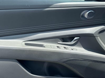 2024 Hyundai ELANTRA SEL SEL