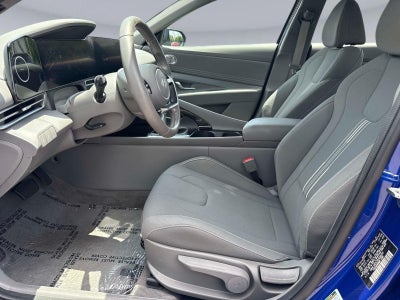 2024 Hyundai ELANTRA SEL SEL