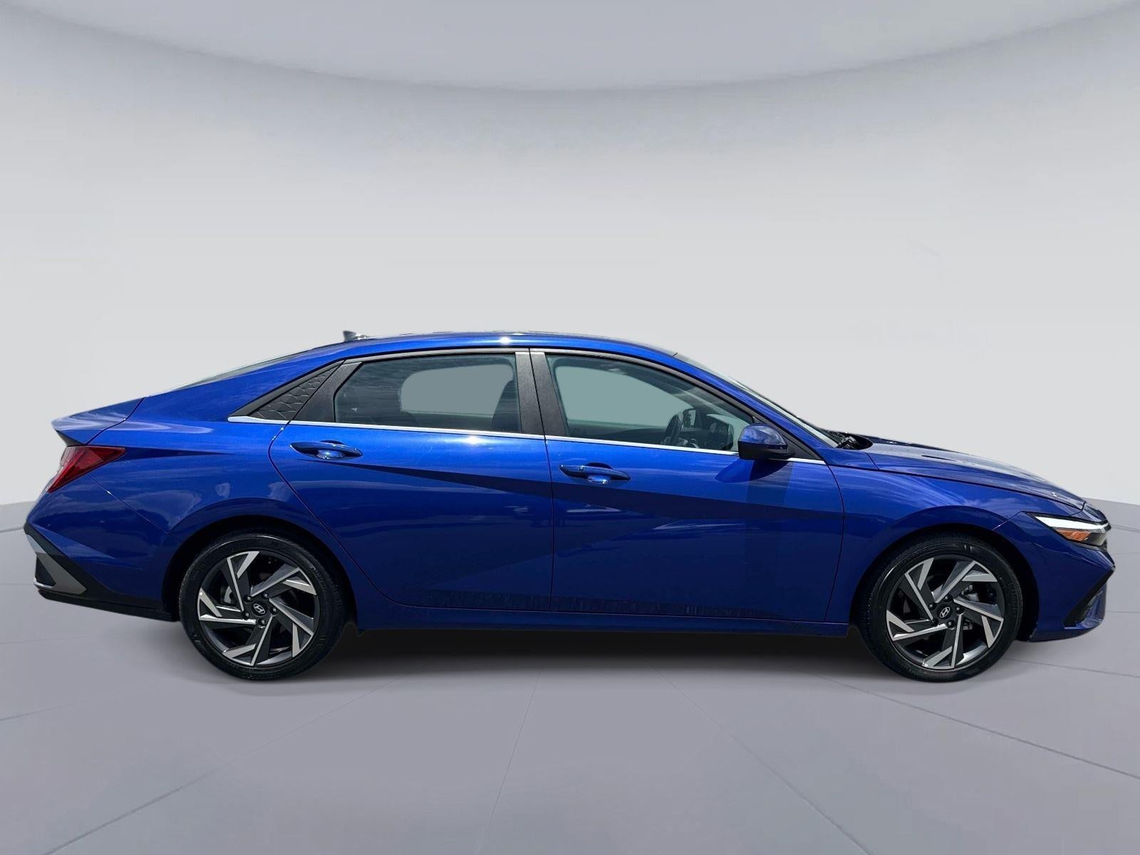 2024 Hyundai ELANTRA SEL SEL