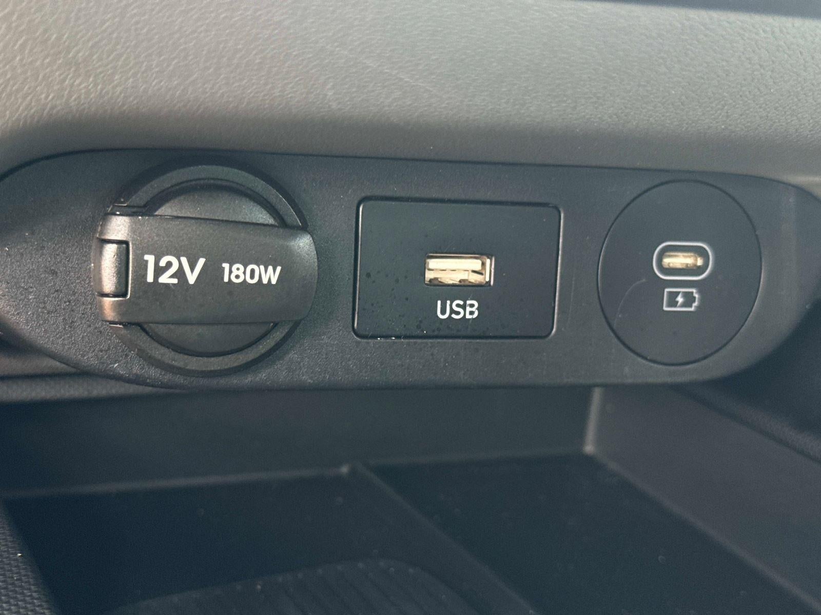 2024 Hyundai ELANTRA SEL SEL