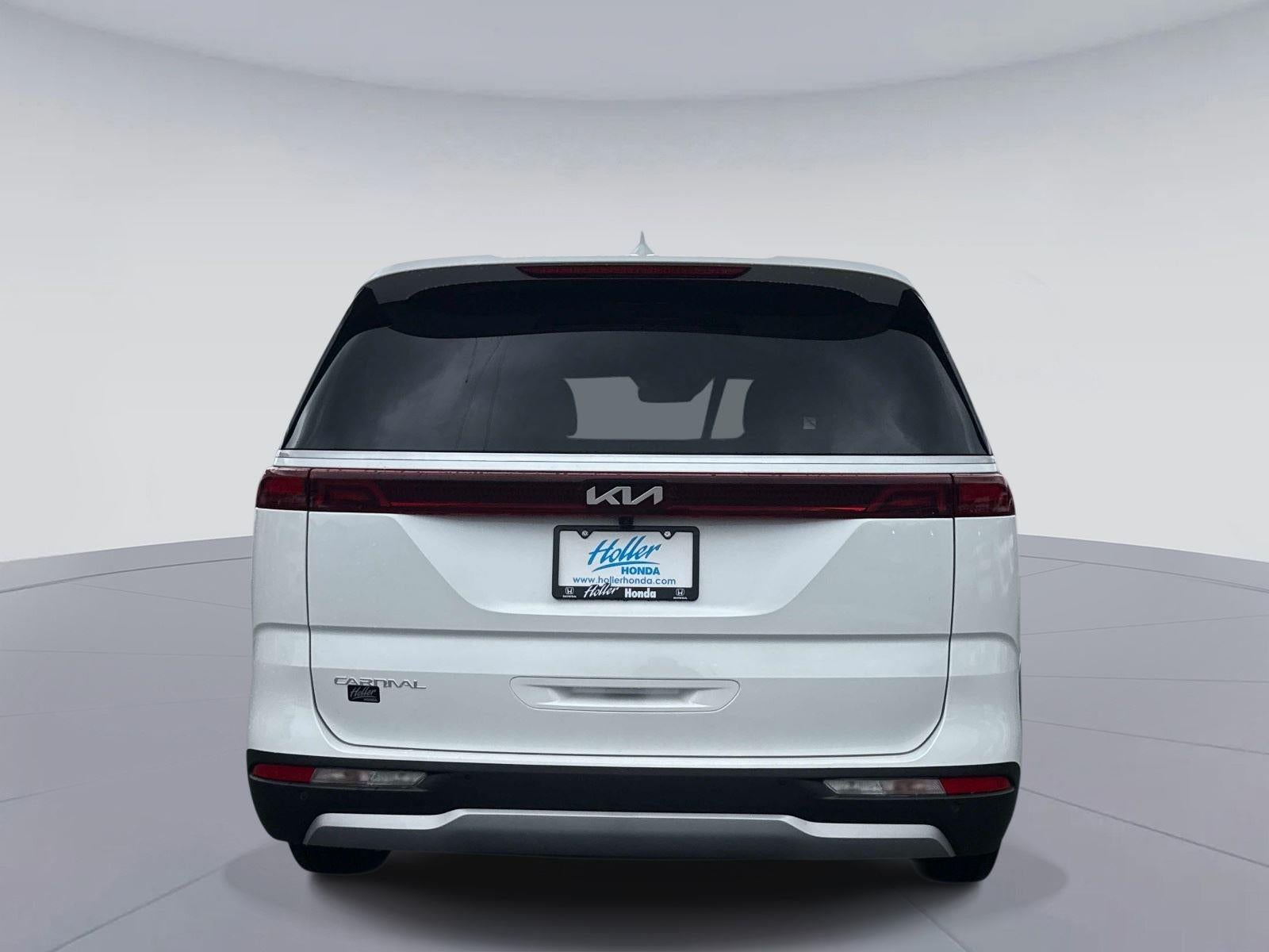 2024 Kia Carnival LX