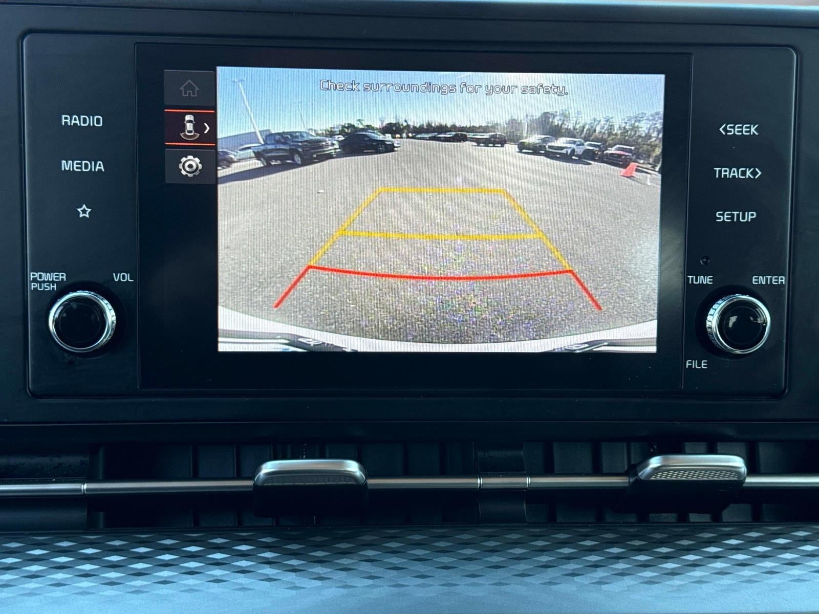 2024 Kia Carnival LX