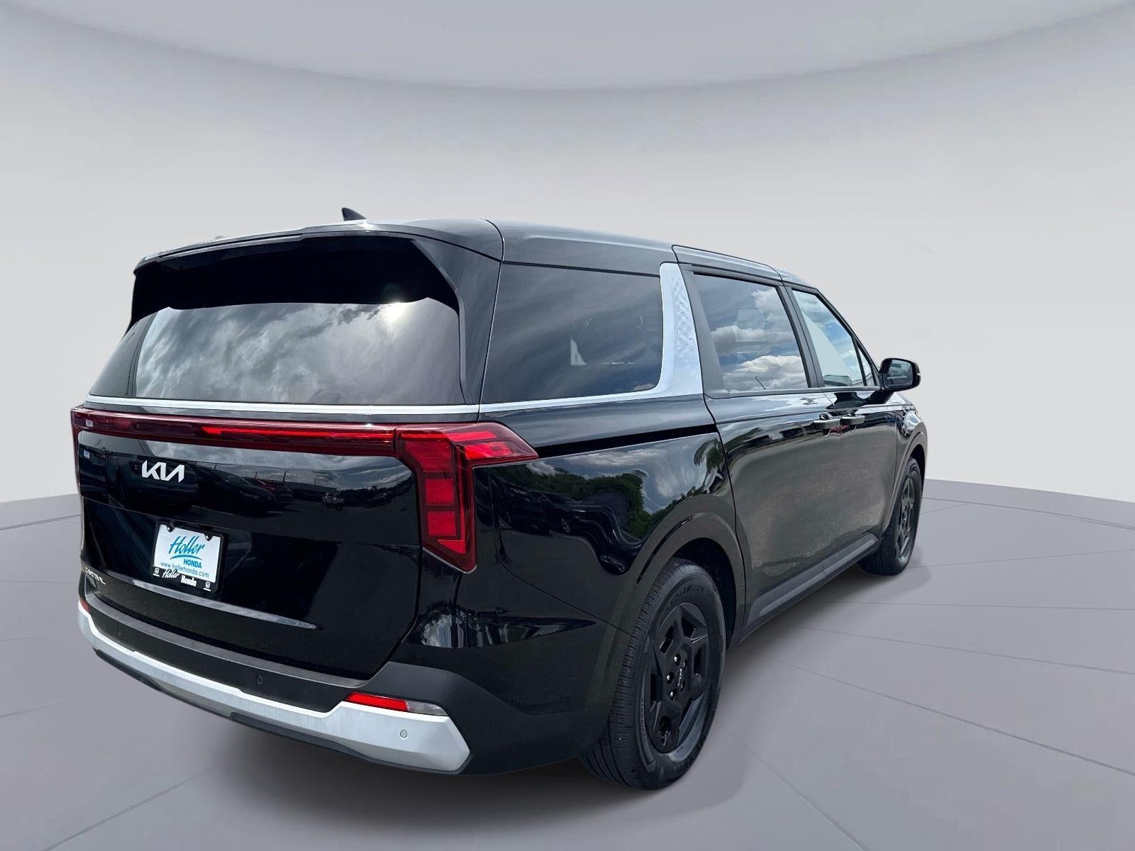 2025 Kia Carnival LXS