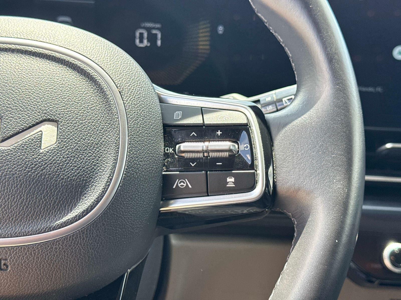 2025 Kia Carnival LXS