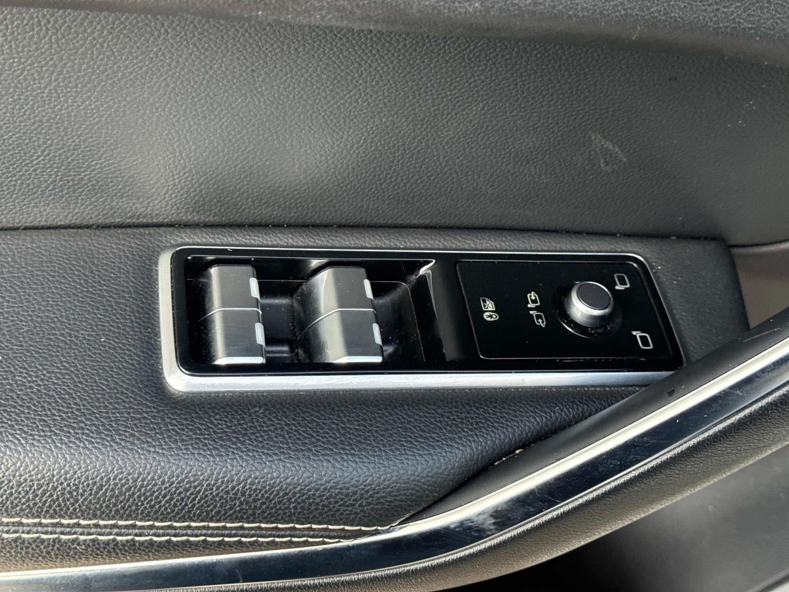 2024 Jaguar F-PACE R-Dynamic S