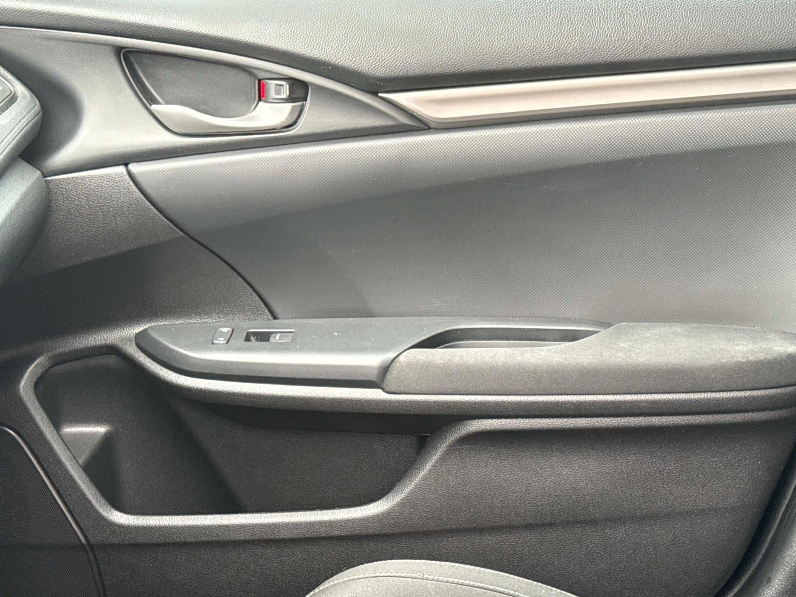 2017 Honda Civic Hatchback LX