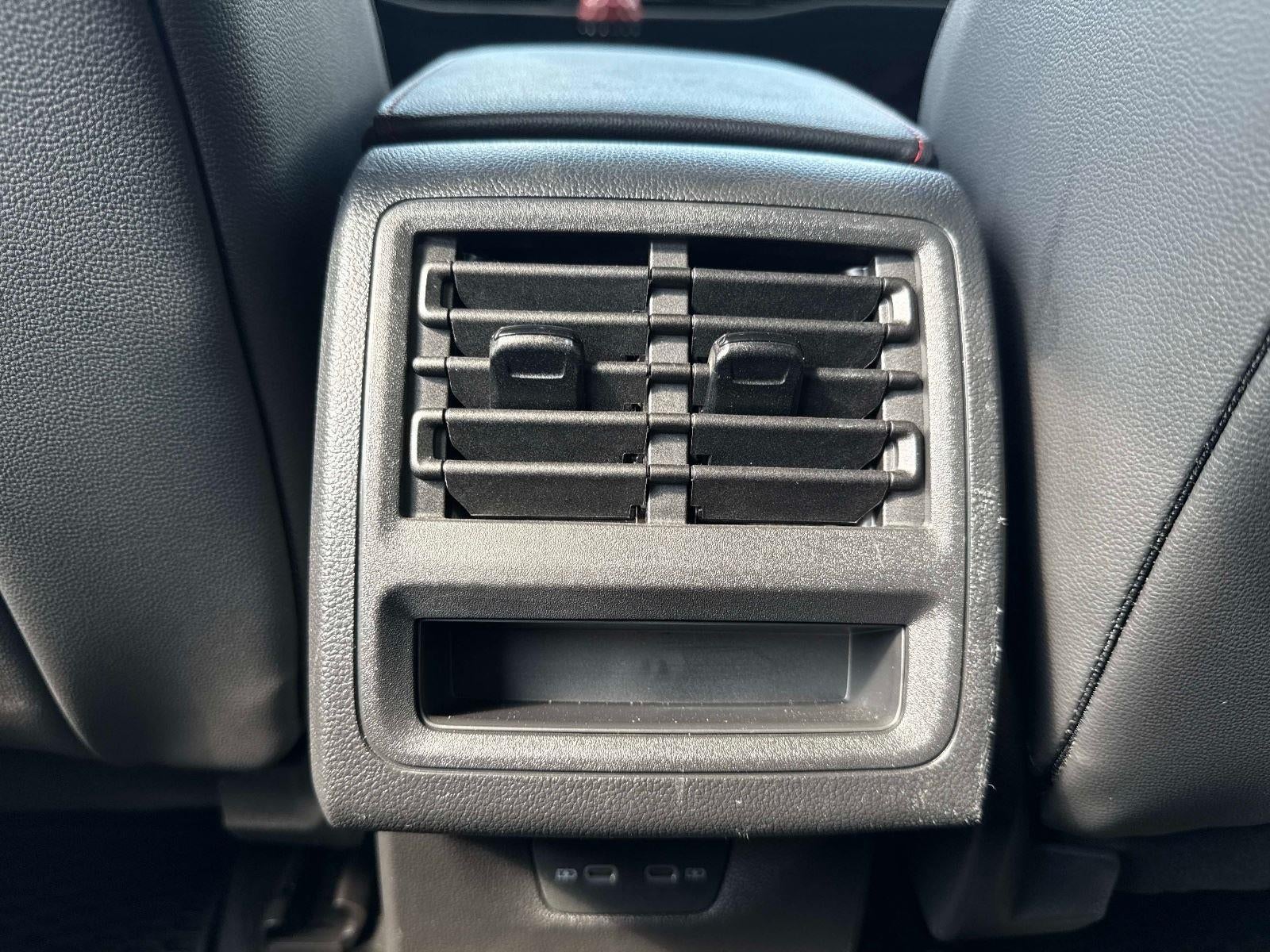 2022 Volkswagen Golf GTI SE