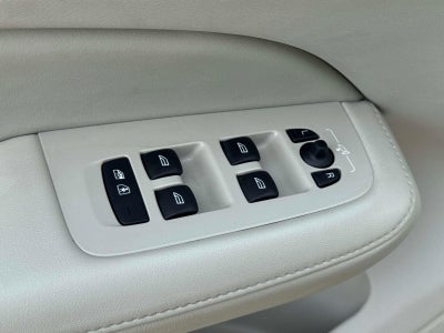 2025 Volvo V60 CROSS COUNT Plus