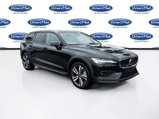 2025 Volvo V60 CROSS COUNT Plus