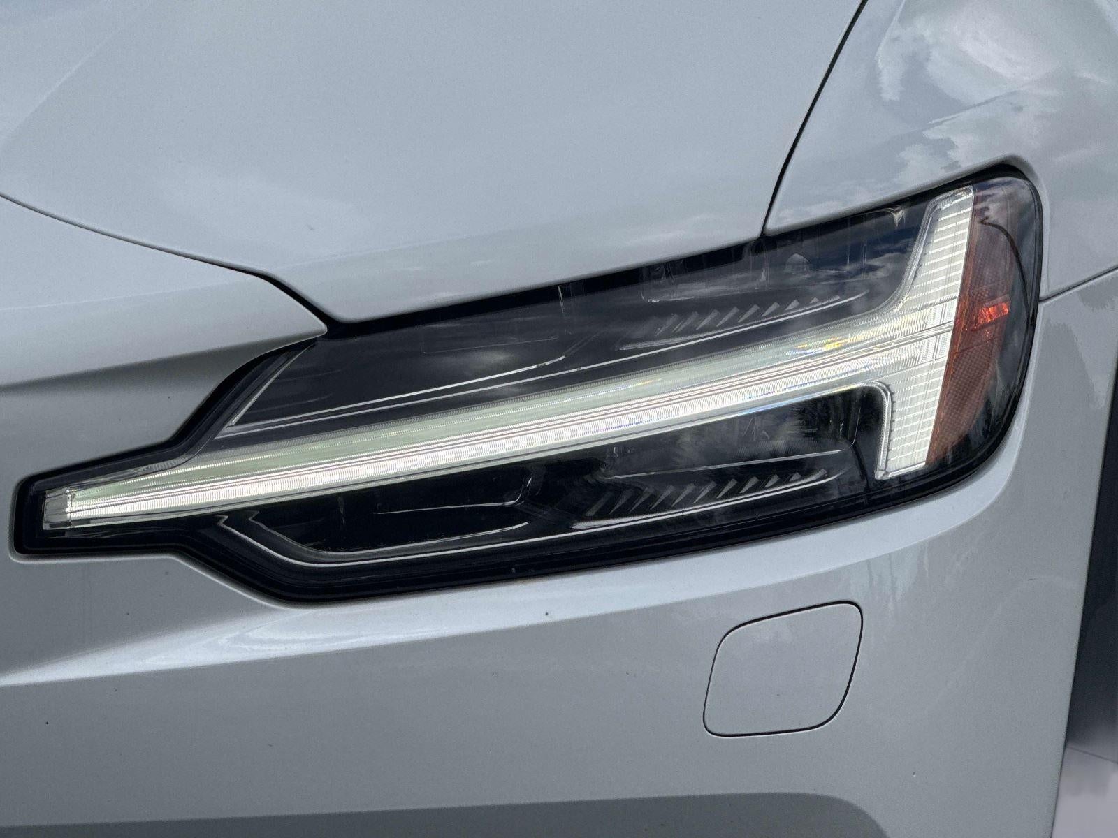 2025 Volvo V60 Cross Country Plus