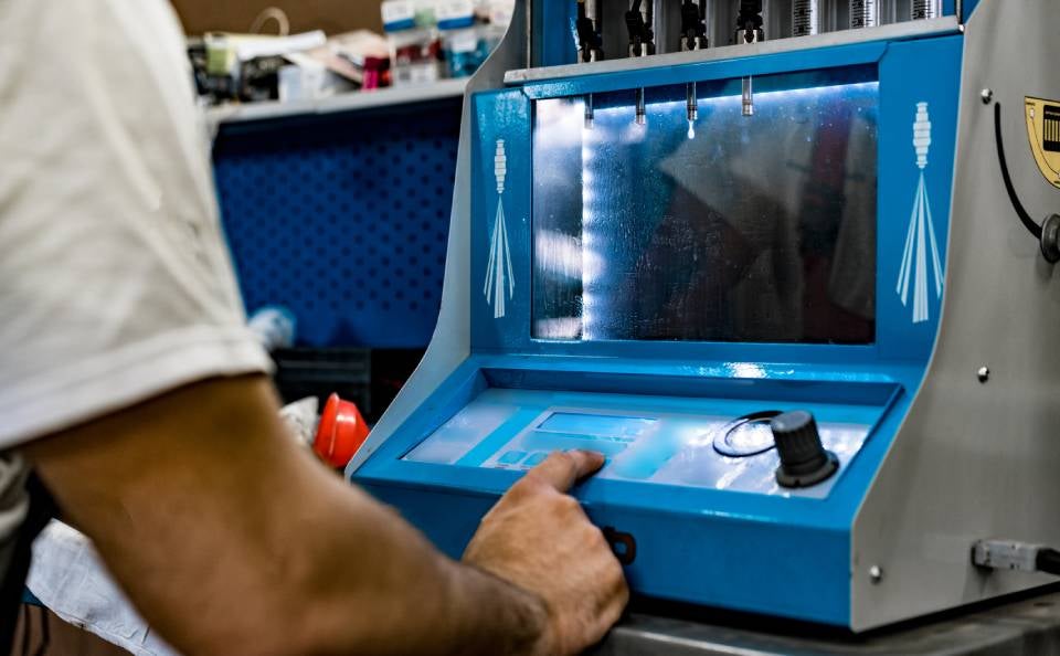 10% OFF Fuel Cleaning Service